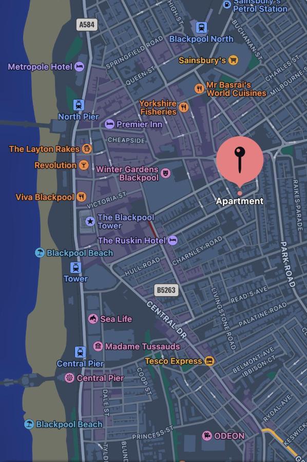 Safari Apartment, Free Parking, 10Min Walk To Blackpool Tower, Sleeps 12 エクステリア 写真